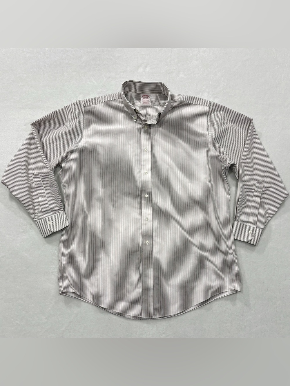 Brooks Brothers Traditional Non-Iron Striped Button Up Shirt Men’s size 16.5  34
